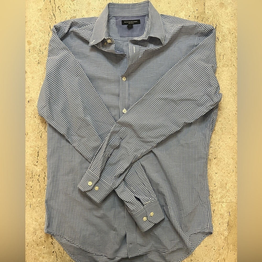 Banana Republic Soft Wash Button Down Shirt Size Medium